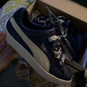 Blue puma basket ribbon sneakers